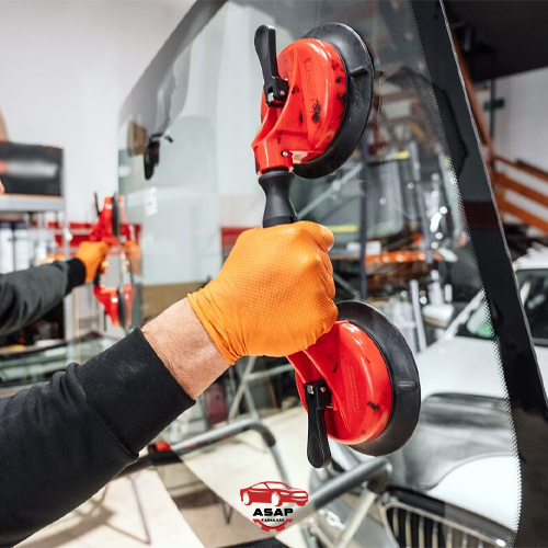 The Role of Professional Windscreen Technicians